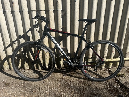 Giant roam hybrid - 2, bike