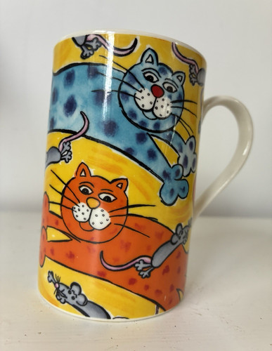 Dunoon crazy cats - by, jane