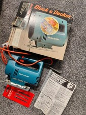 BLACK AND DECKER ELECTRIC SAW
