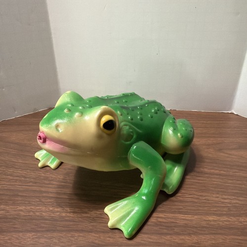 Vintage croaking garden - vintage,