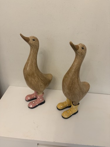 Pair wooden 20cm - pair, ornament