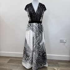 Amanda Wakeley Moth Jacqaurd Midi Dress BNWT 12 Ecru Black