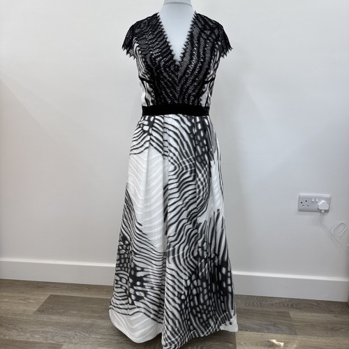 Amanda wakeley moth jacqaurd - wakeley,