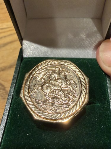 9ct gold sovereign style - style, st