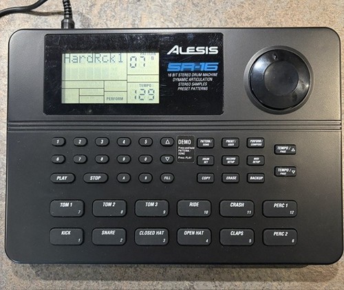 Alesis drum machine - machine,