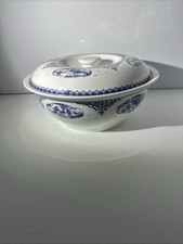Bone China bowl with covered lid