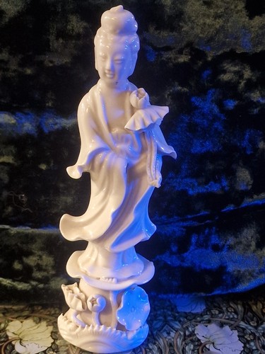Guan yin goddess - guan, mercy