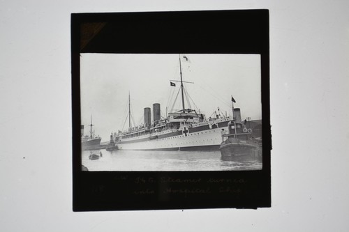 Hospital ship red - ship, cross