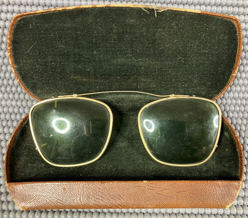 Vintage clip 2 - vintage, on: