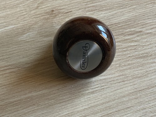 Jaguar daimler dark - dark, wood