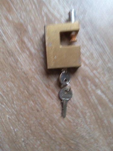 Chubby shutter padlock - shutter, 2