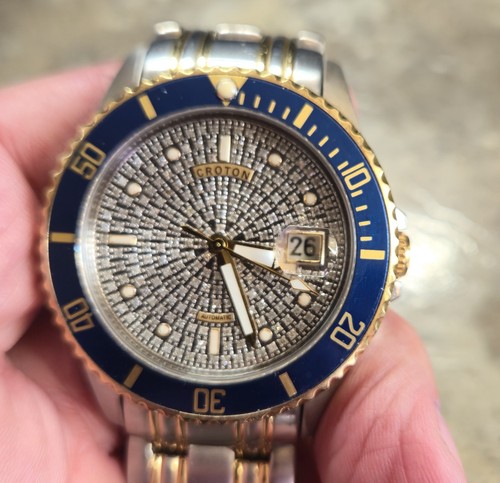 Croton diamond dial dive - diamond,