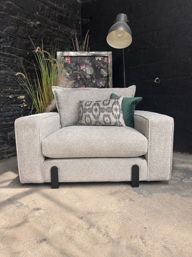 Dfs lorenza love seat - dfs, seat,