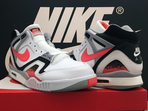 Vtg 2016 nike air - nike, tech