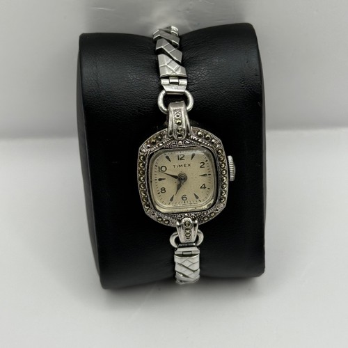 24mm vintage timex - 24mm, v-conic