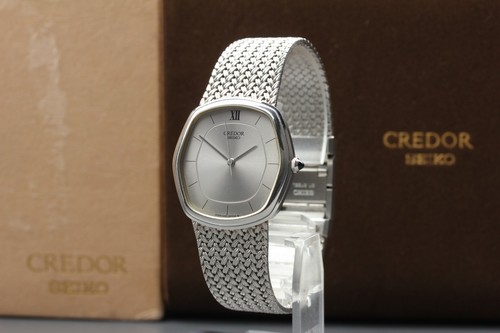 Vintage 1982 near - [near, w/box]