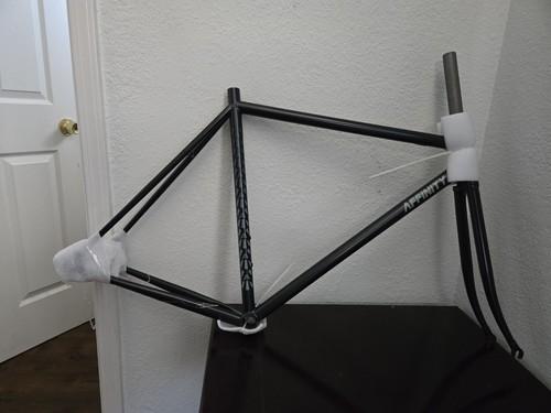 Affinity metropolitan track - affinity,