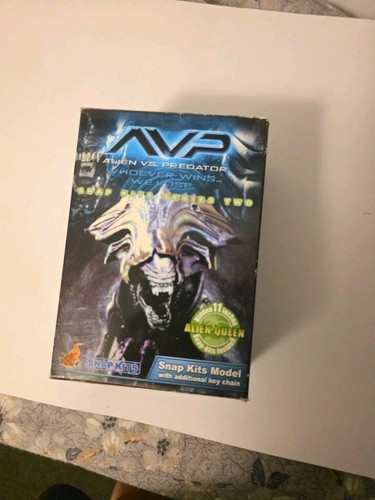 Snap kits hot toys - kits, alien