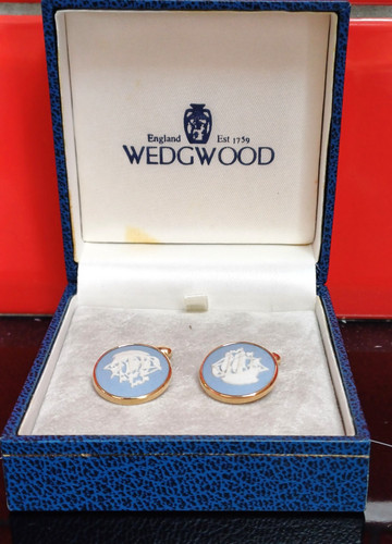 Pair boxed wedgwood - pair,