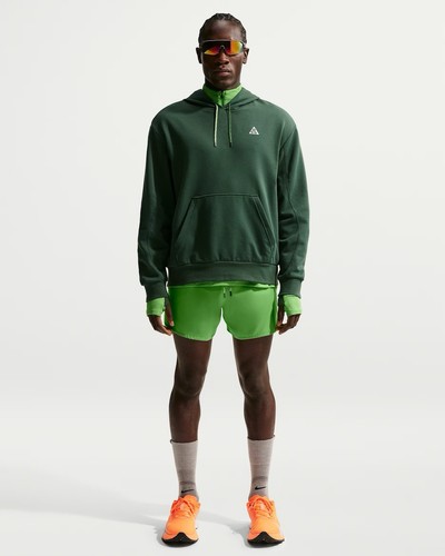 Size medium nike acg - medium,