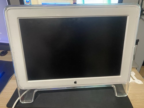 Apple cinema display 2003 - apple,