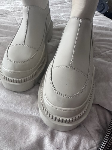 Mango flat rubberised ankle