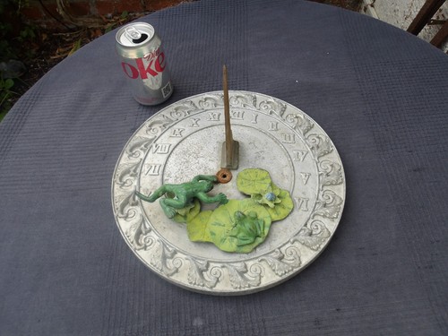 Metal sundial with frogs - with,