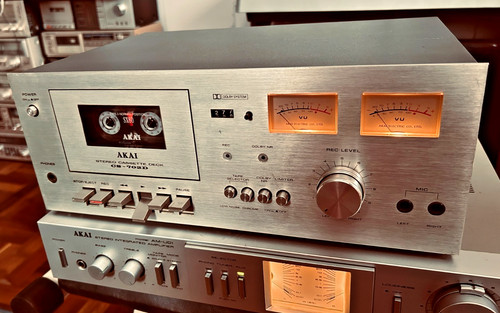 Akai 702d cassette deck in - cassette,