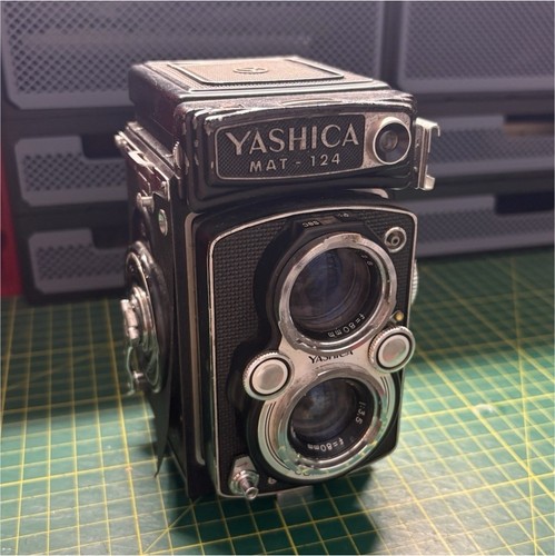 Yashica mat 124 twin - yashica, lens