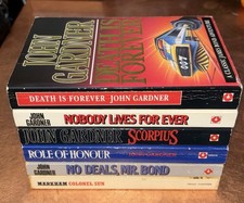 James Bond Novels Vintage Paperbacks 70s/80’s/90’s Bundle X 6