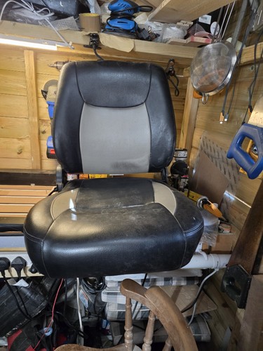 Captains chair for mobility - captains,