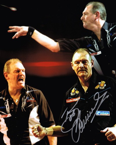 Bob anderson signed darts 10x8 - bob,