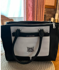 GORGEOUS MOSCHINO BAG NEW WITHOUT TAGS