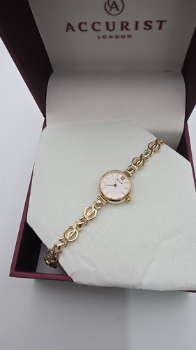 Accurist 9ct gold - accurist, lady's