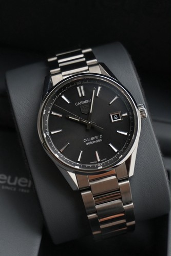 2021 tag heuer carrera date - tag,