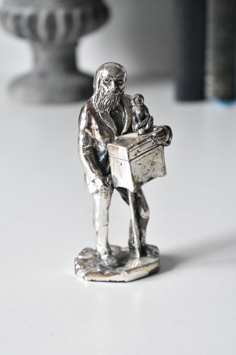 Royal hampshire pewter - hampshire, figure/