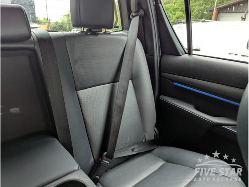 Toyota hilux rear seat - rear,