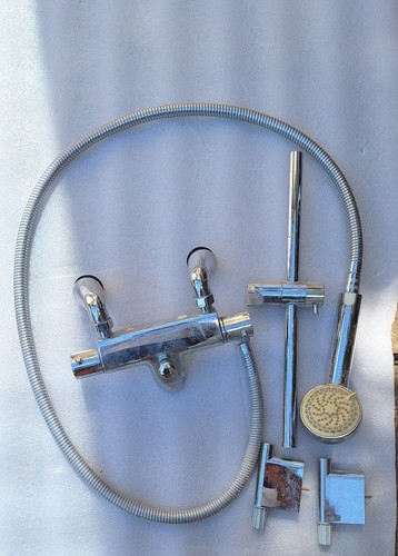 Aqualisa chrome shower set - aqualisa,