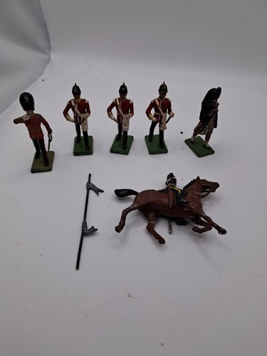 Vintage lead toy soldiers - vintage,