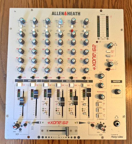 Allen heath xone dj - &,