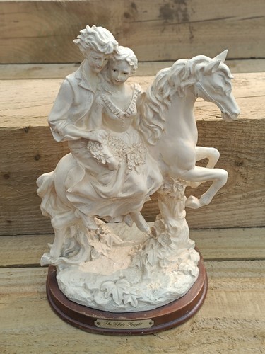 Ornament figure horse with - -,
