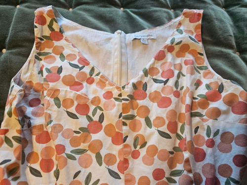 Emily fin dress size - dress, 16