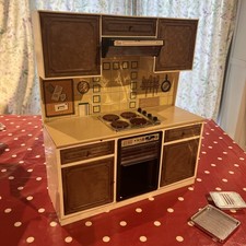 Vintage 1980s Pedigree Sindy Doll Kitchen Cooker Unit - Some Accessories