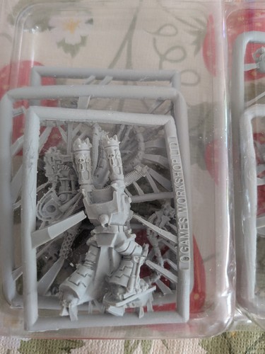 Warhammer 40k fine cast iron - 40k,,