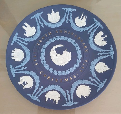 Wedgwood tri coloured tenth - tri-coloured,