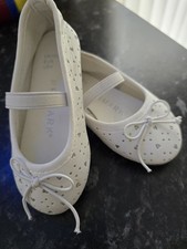 Primark White Ballerina Slip On Flat Shoes With  Band Size 5