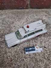Dinky Toys Superior Criterion Ambulance Prov 1026/59 Meccano Ltd