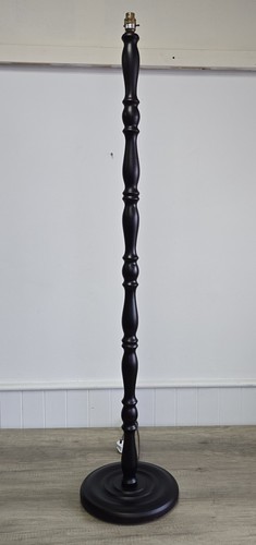 Lovely vintage wooden - lovely, standard