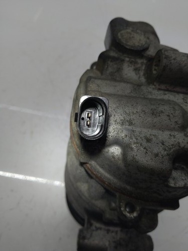 Air conditioning compressor