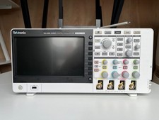 Tektronix TBS2104 4-Channel